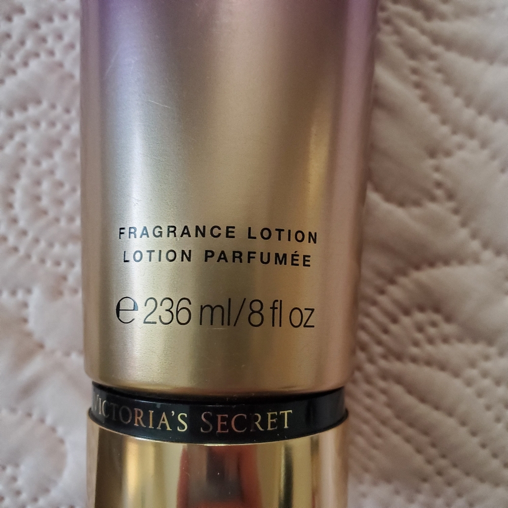 Victoria's Secret LOVE SPELL Fragrance Lotion - Picture 3 of 4